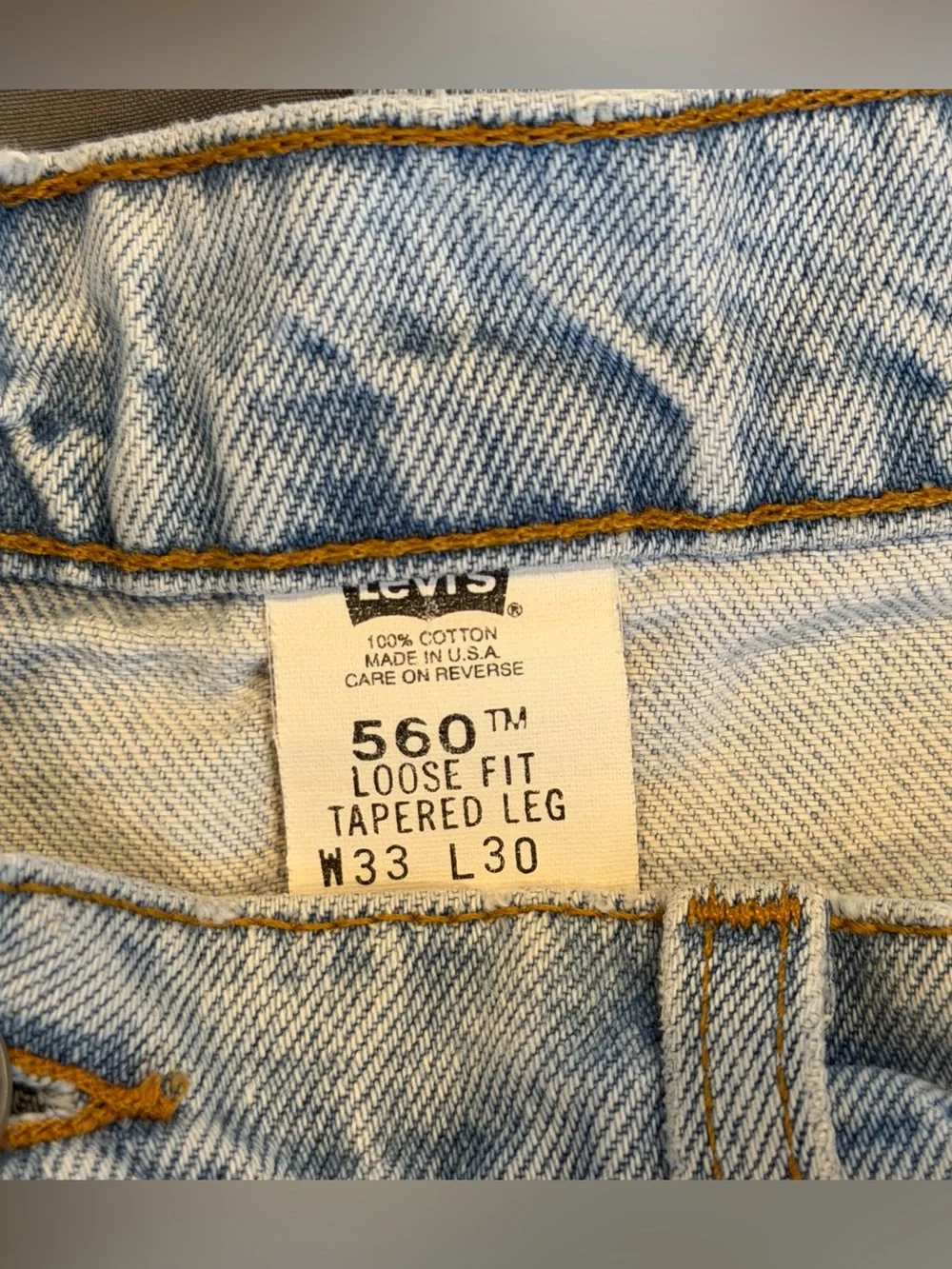 VTG Levis 560 Jeans Mens 33x30 Blue Loose Tapered Light Wash USA Batwing